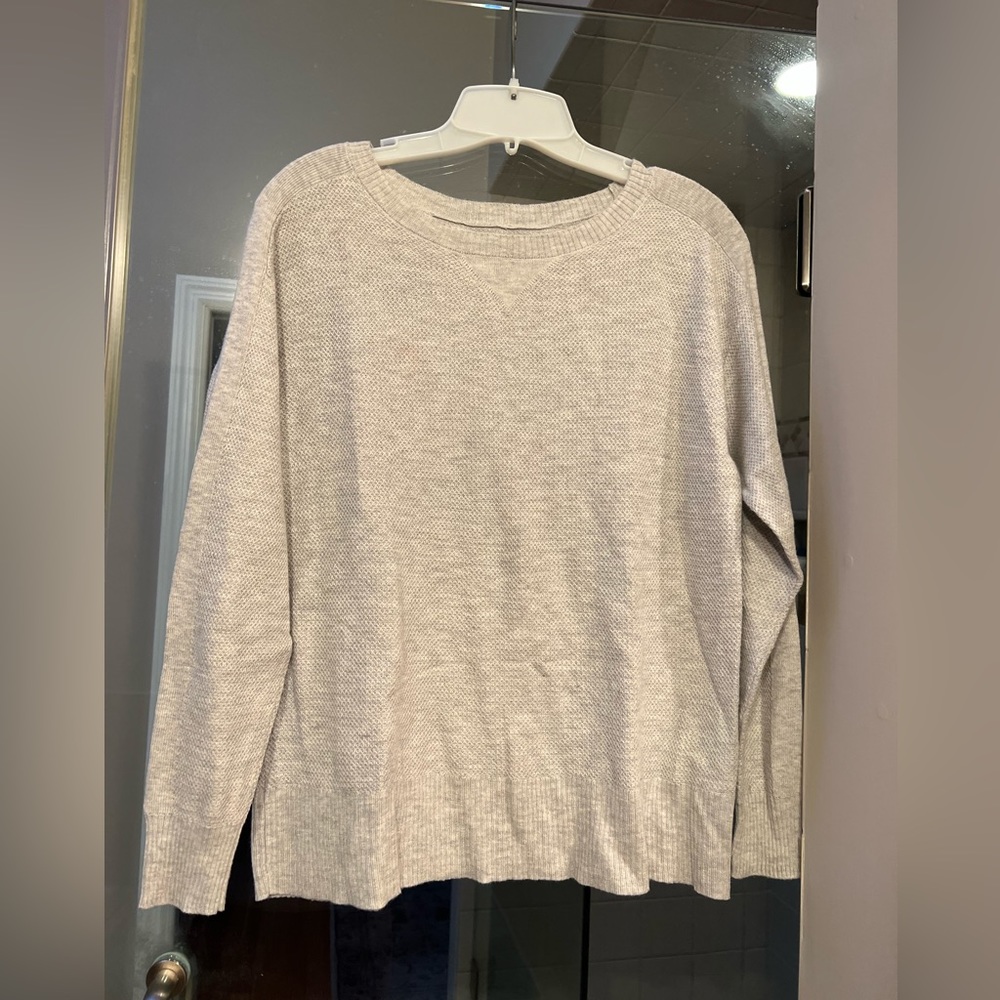American eagle outfitters sweater